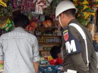 Ket gambar Bea cukai kendari perketet  Rokok Ilegal Diburu( foto)