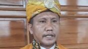 Ket gambar: Ketua KKMM Sulawesi Tenggara sekaligus Ketua Lembaga Adat Muna, La Ode Darwin( foto Man)