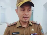 Ket gambar: Kadis Kominfo kota Kendari memberikan klarifikasi( foto)